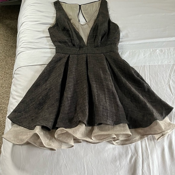 Trista + Tristan Kristine Megrikian Stunning Avante Garde Linen Dress Size 8 EUC - Picture 16 of 16